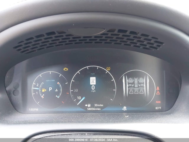 2017 JAGUAR XJ SAJWJ2GD7H8W09452 Photo 6