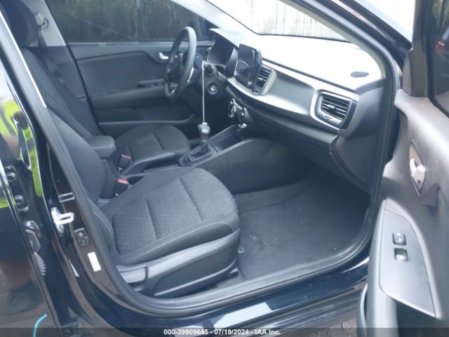 3KPA25AD3PE560335 KIA Rio 5-door S