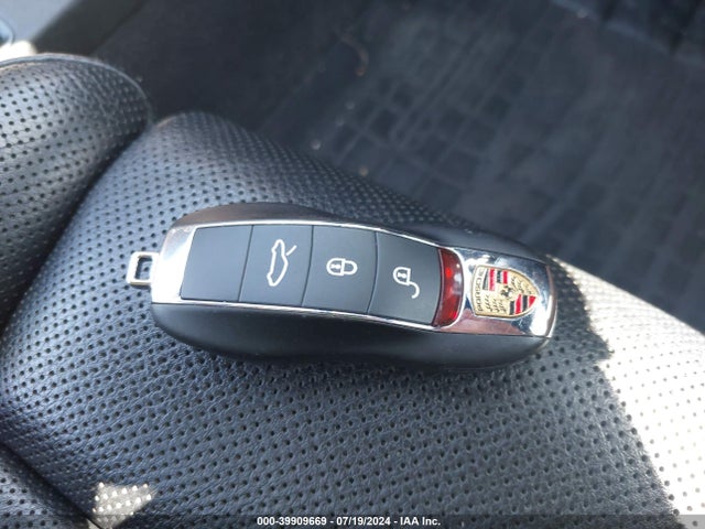 2017 PORSCHE 911 WP0CA2A92HS142059 Photo 10