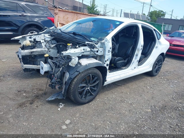 1C3CCCDGXGN139647 Chrysler 200 S