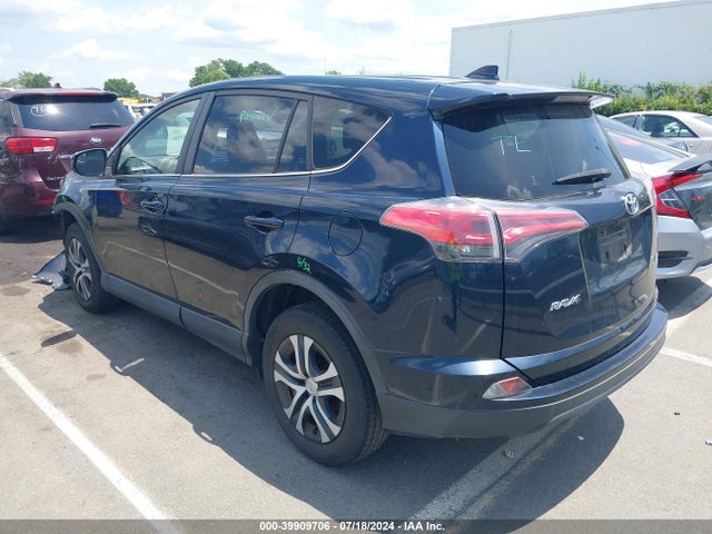 Toyota RAV4 LE 2018 JTMZFREV8JJ735870 Image 3