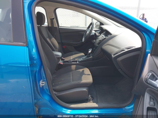 Ford FOCUS SE 2016 1FADP3F21GL238221 Image 5