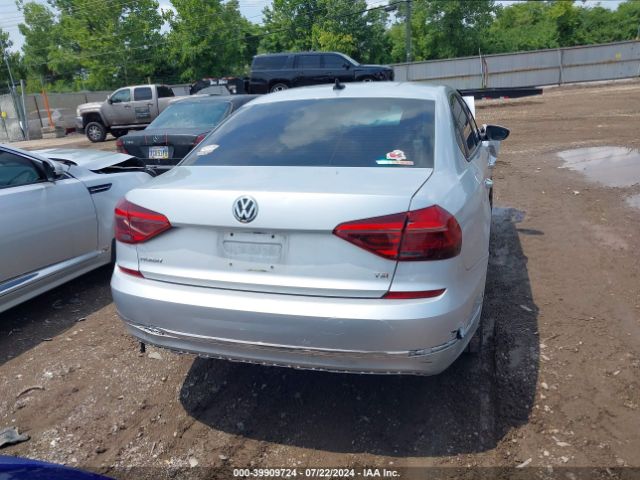 1VWAA7A32JC048874 Volkswagen Passat 2.0t R-line/2.0t S