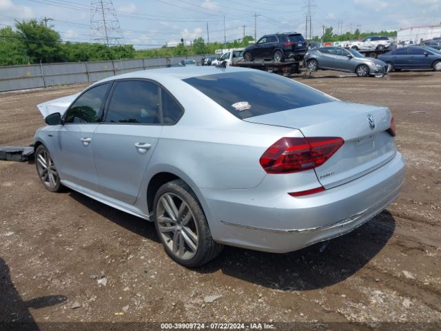 1VWAA7A32JC048874 Volkswagen Passat 2.0t R-line/2.0t S