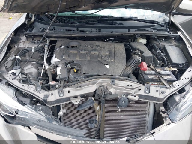 Toyota COROLLA SE 2018 5YFBURHE2JP780947 Image 10