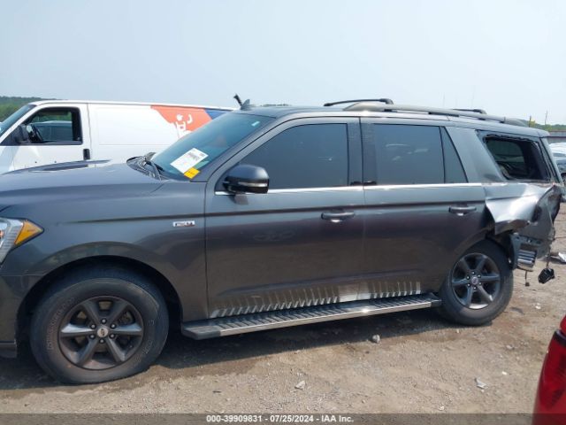 1FMJU1JT5JEA70570 Ford Expedition Xlt
