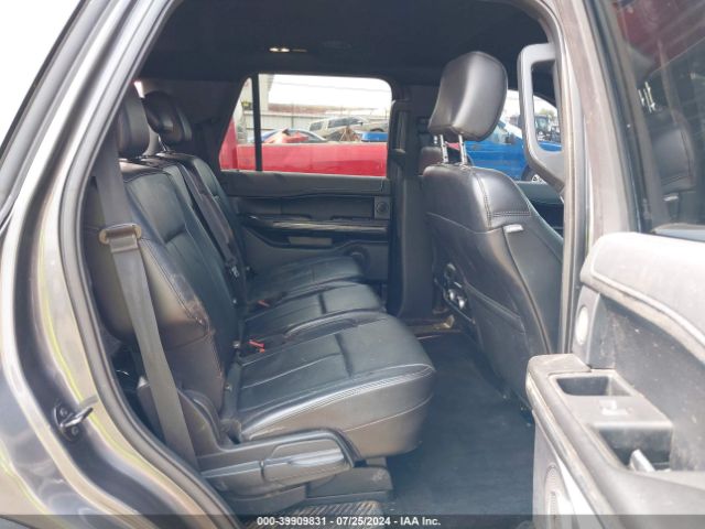 1FMJU1JT5JEA70570 Ford Expedition Xlt