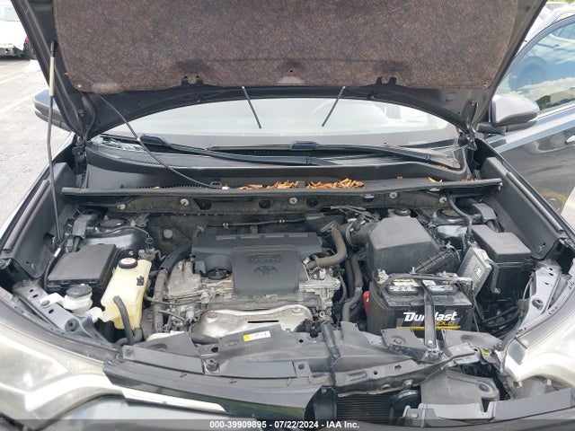 Toyota Rav4 Xle 2018 JTMWFREV6JD122955 Image 10