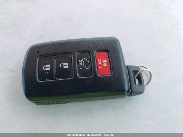 Toyota Rav4 Xle 2018 JTMWFREV6JD122955 Image 11