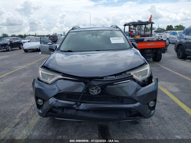 Toyota Rav4 Xle 2018 JTMWFREV6JD122955 Image 12