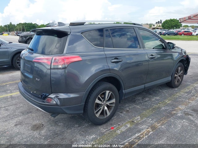 Toyota Rav4 Xle 2018 JTMWFREV6JD122955 Image 4