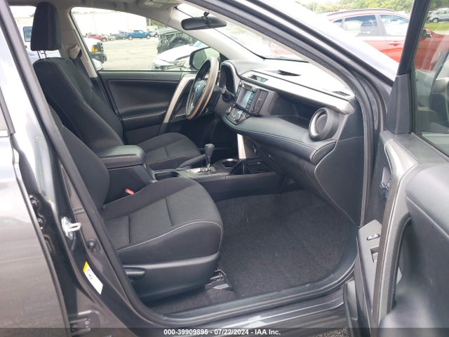 Toyota Rav4 Xle 2018 JTMWFREV6JD122955 Image 5