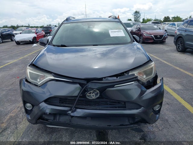 Toyota Rav4 Xle 2018 JTMWFREV6JD122955 Image 6