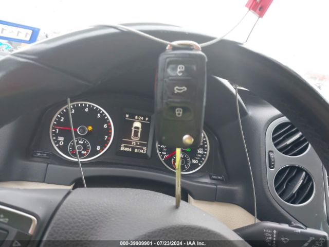 WVGAV7AX9FW507040 Volkswagen TIGUAN SE