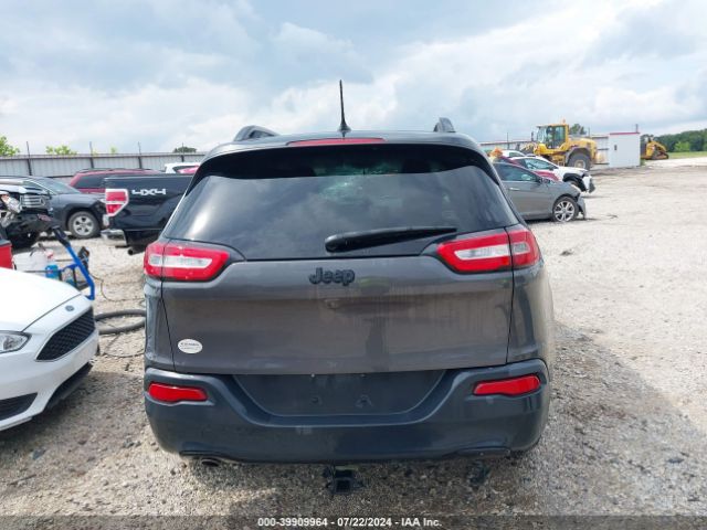 1C4PJLCB7JD545102 Jeep Cherokee Latitude Fwd