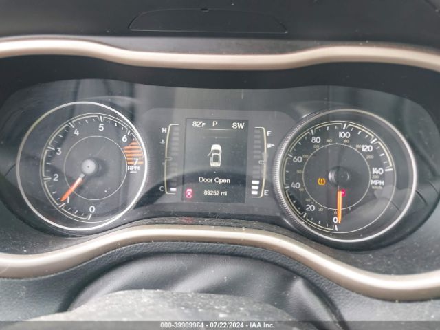 1C4PJLCB7JD545102 Jeep Cherokee Latitude Fwd