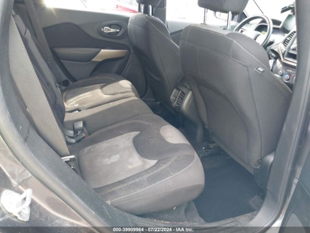 1C4PJLCB7JD545102 Jeep Cherokee Latitude Fwd
