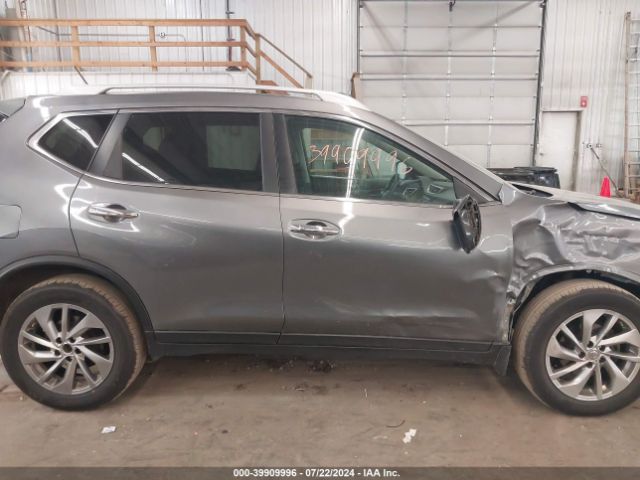 5N1AT2MVXFC904048 Nissan Rogue Sl