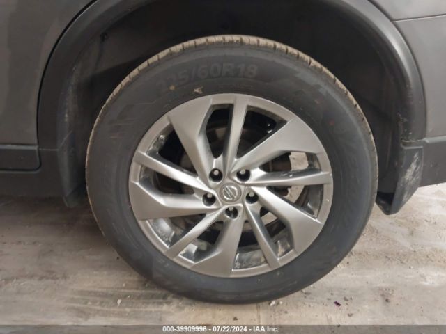5N1AT2MVXFC904048 Nissan Rogue Sl