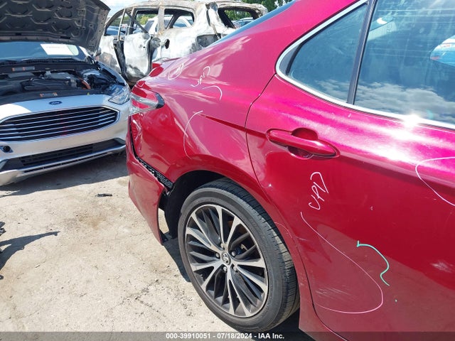 Toyota CAMRY SE 2018 4T1B11HK3JU579637 Image 19
