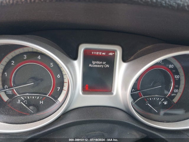 3C4PDCAB8JT529298 Dodge JOURNEY SE