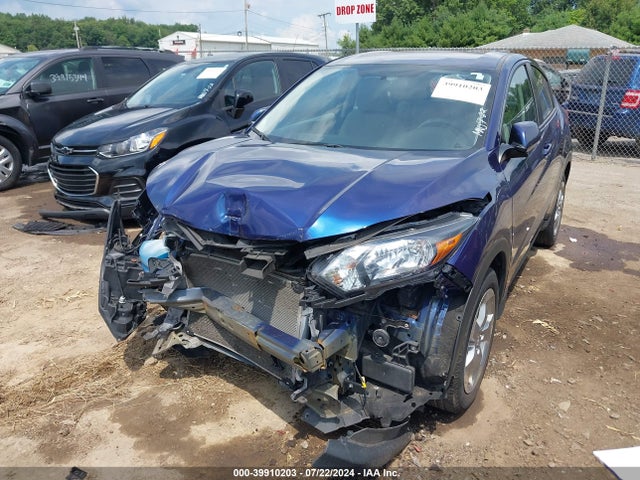 Honda HR-V LX 2017 3CZRU6H39HM715570 Image 2