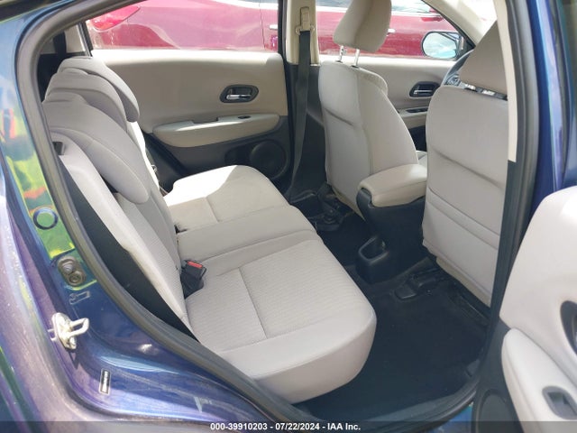 Honda HR-V LX 2017 3CZRU6H39HM715570 Image 8