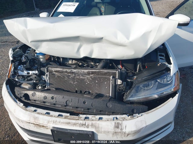3VWDB7AJXHM277711 Volkswagen Jetta 1.4t Se