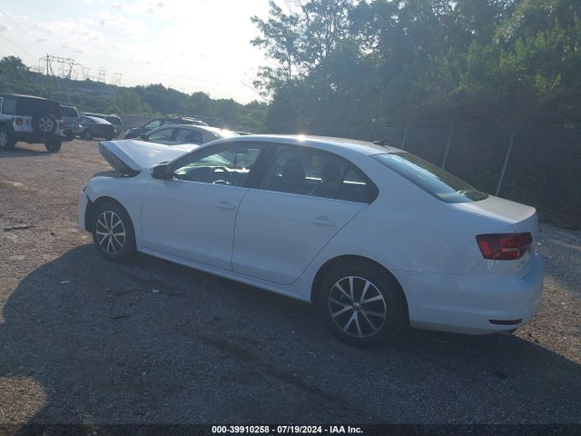 3VWDB7AJXHM277711 Volkswagen Jetta 1.4t Se