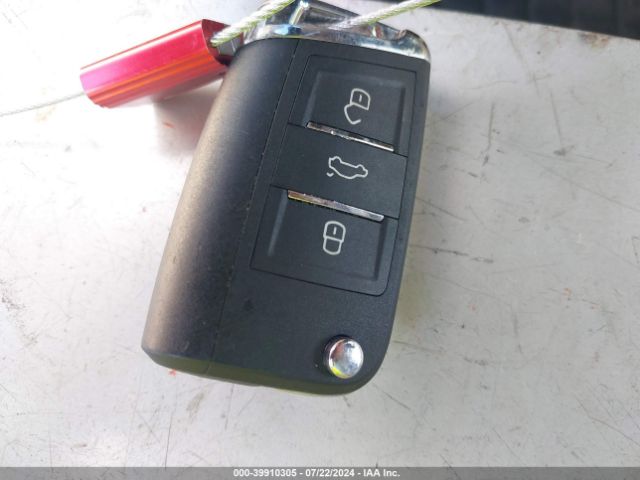 WVGAV7AX5FW574606 Volkswagen TIGUAN SE