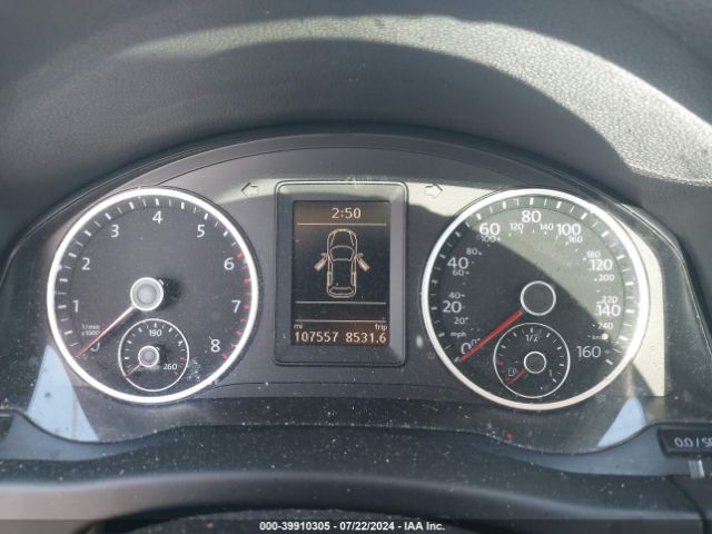 WVGAV7AX5FW574606 Volkswagen TIGUAN SE