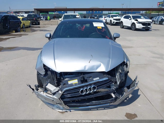 WAUB8GFF2J1031359 Audi A3 2.0t Premium/2.0t Tech Premium