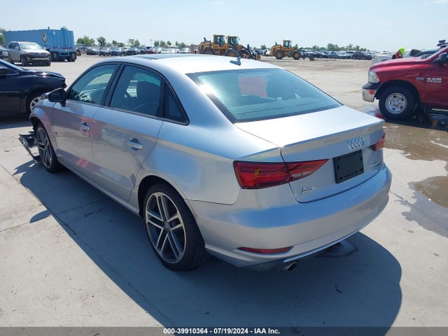 WAUB8GFF2J1031359 Audi A3 2.0t Premium/2.0t Tech Premium