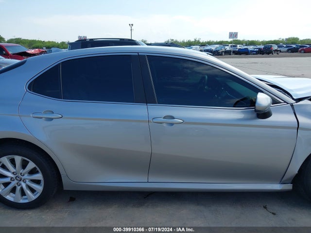 Toyota CAMRY LE 2019 4T1B11HK4KU701603 Image 13