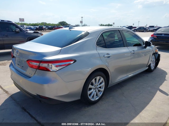 Toyota CAMRY LE 2019 4T1B11HK4KU701603 Image 4