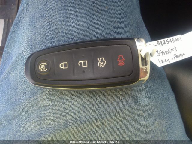 5LMJJ2JT3HEL08888 Lincoln Navigator Select