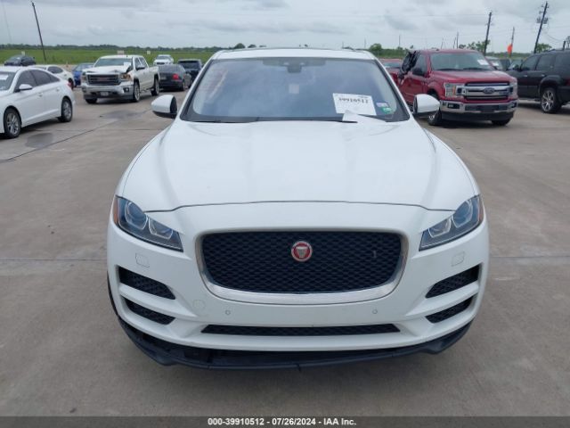 SADCJ2BV6HA493322 Jaguar F-pace 35t Premium