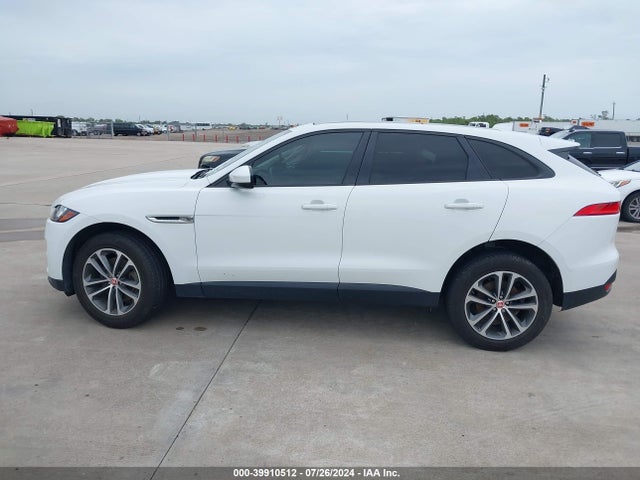 SADCJ2BV6HA493322 Jaguar F-pace 35t Premium