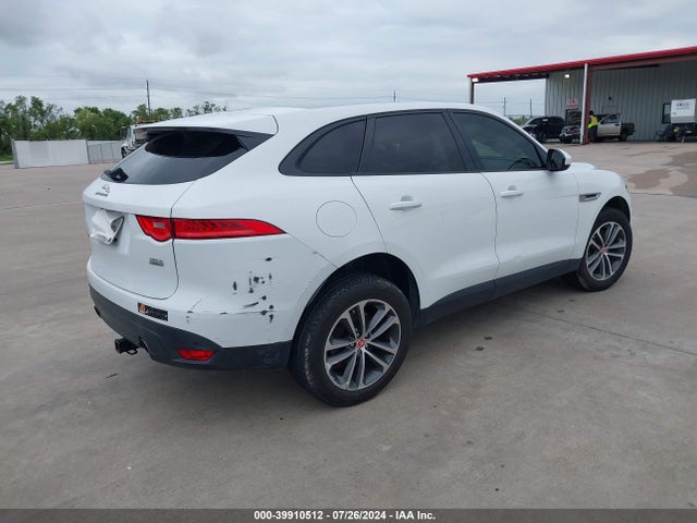 SADCJ2BV6HA493322 Jaguar F-pace 35t Premium