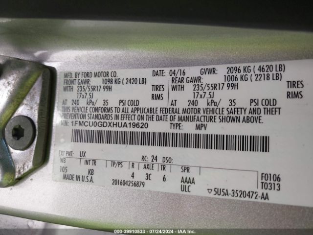 1FMCU0GDXHUA19620 Ford ESCAPE SE