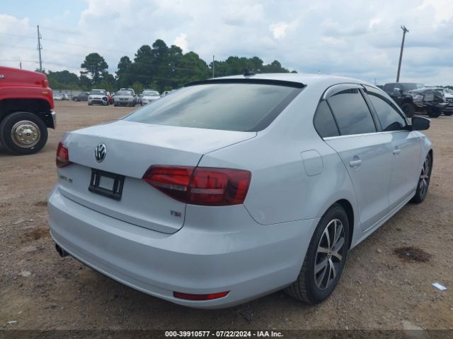 3VWDB7AJ6HM348306 Volkswagen Jetta 1.4t Se