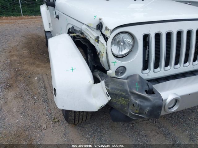 1C4HJWEG9JL873173 Jeep Wrangler Jk Unlimited Sahara