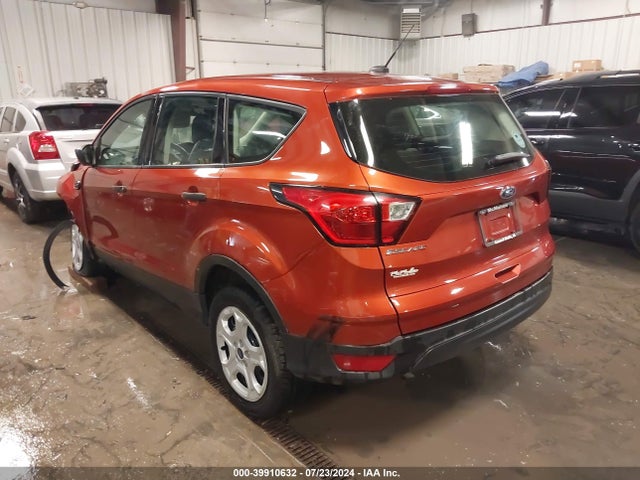 Ford ESCAPE S 2019 1FMCU0F75KUB02844 Image 3
