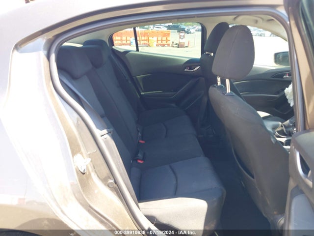 JM1BM1U74E1163634 Mazda Mazda3 I Sport