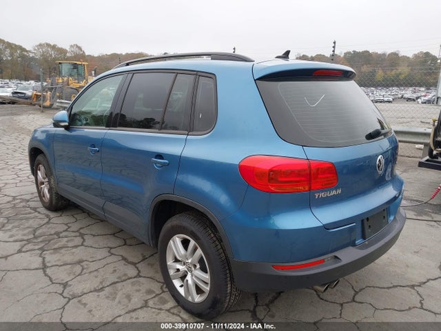 WVGAV7AX4HK038580 Volkswagen Tiguan