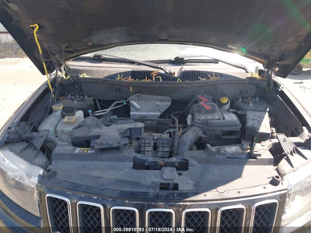 1C4NJCBA7FD313493 Jeep Compass Sport