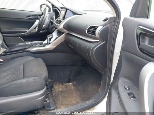 JA4AT3AA0JZ067757 Mitsubishi Eclipse Cross Es