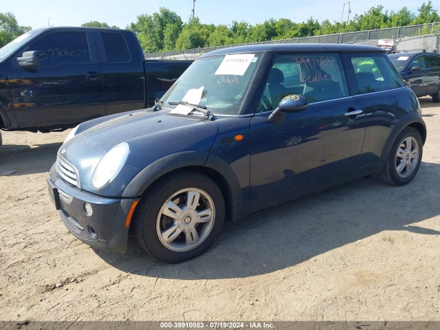 2006 MINI COOPER WMWRC33566TK72709 Photo 1