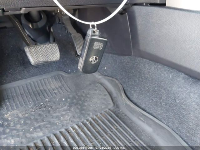 2T3YFREV1HW396523 Toyota Rav4 Limited
