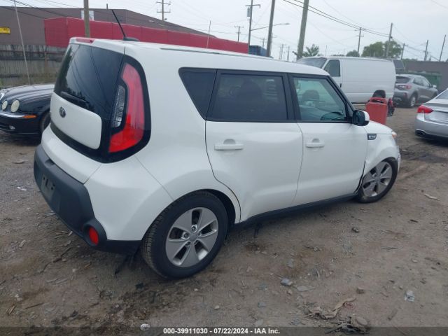 KNDJN2A26G7403211 KIA Soul